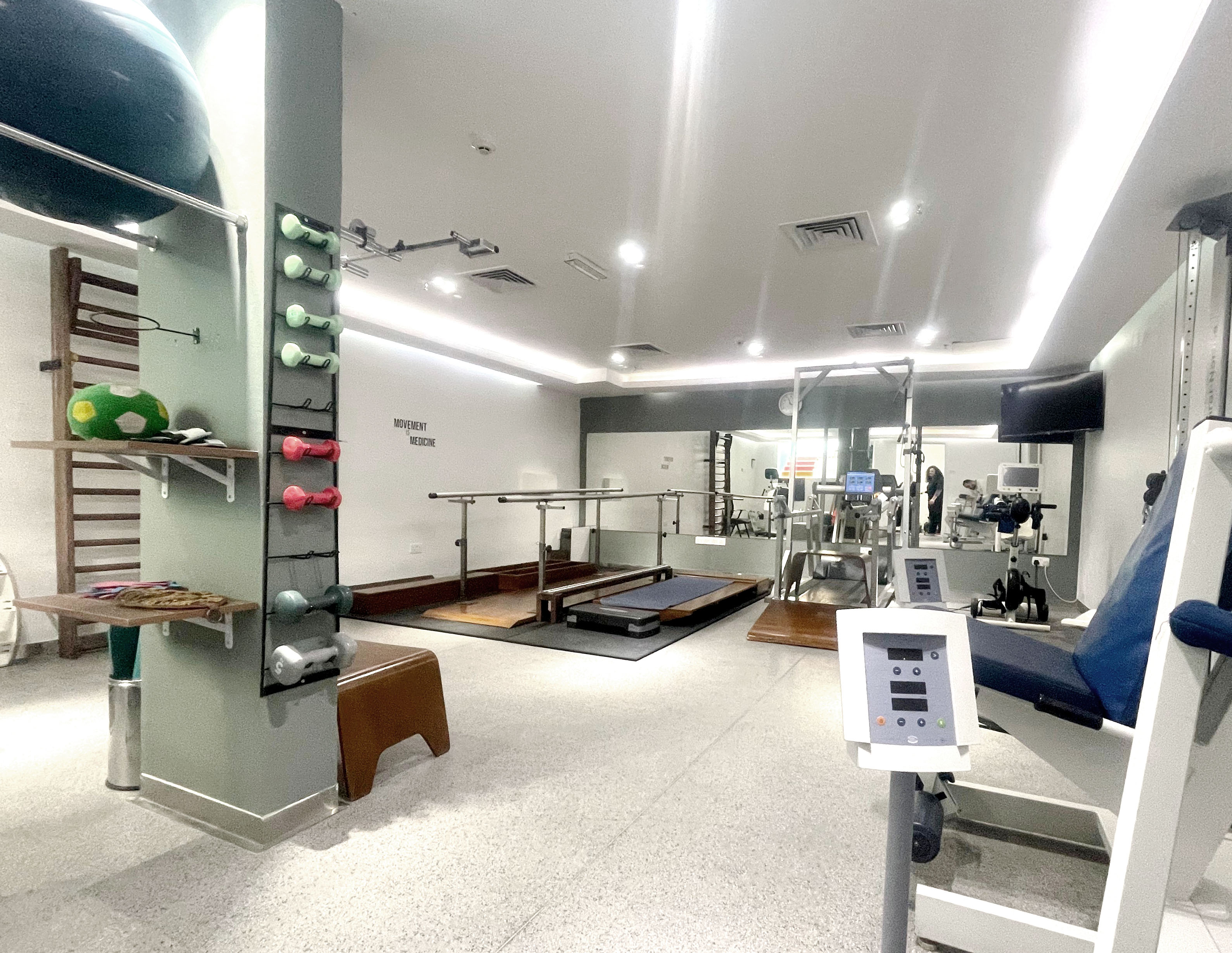 Aisha Alraqum Physiotherapy Centre